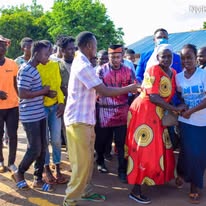 Life in Ugunja & Sidindi. Dan Moen Nyibule with residents, youth, and families across Siaya County.