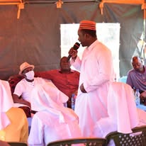 Life in Ugunja & Sidindi. Dan Moen Nyibule with residents, youth, and families across Siaya County.