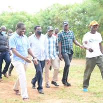 Life in Ugunja & Sidindi. Dan Moen Nyibule with residents, youth, and families across Siaya County.